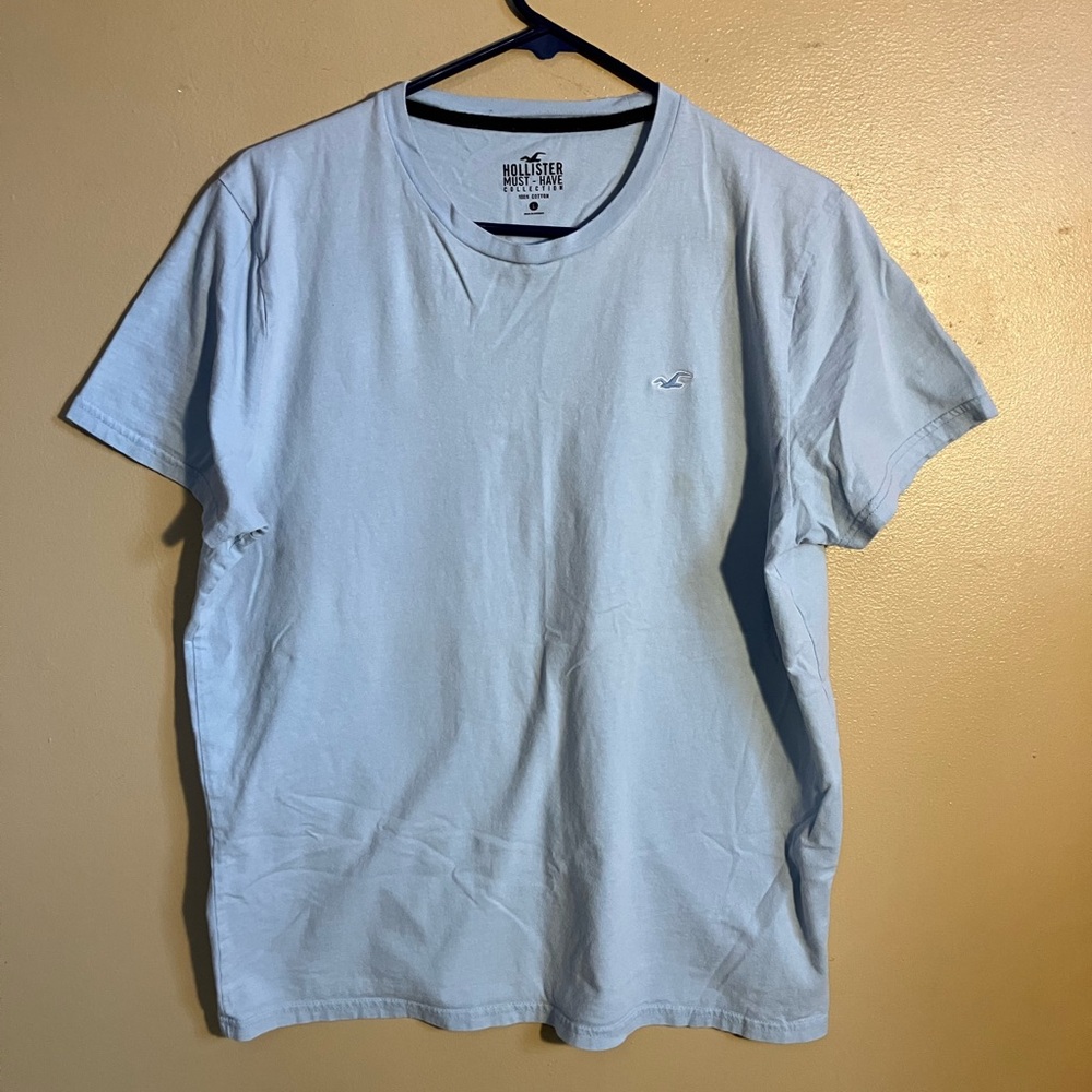 Hollister light blue tee - size L - color light blue